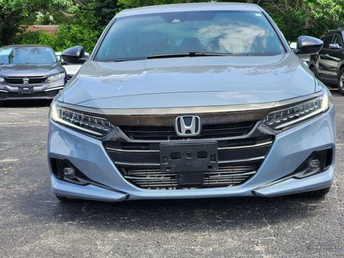Used 2021 Honda Accord Sport image 2