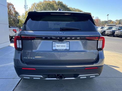 New 2026 Ford Explorer Active w/ Active Comfort Package image 5