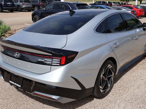 Used 2025 Hyundai Sonata SEL FWD image 3