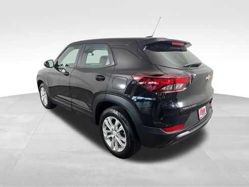 Used 2023 Chevrolet TrailBlazer LS FWD image 4