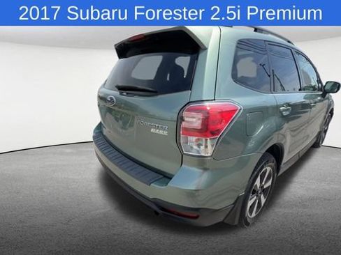 Used 2017 Subaru Forester 2.5i Premium w/ All-Weather Package AWD/4WD image 8