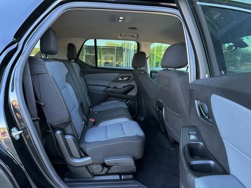 Used 2018 Chevrolet Traverse LT AWD/4WD image 15