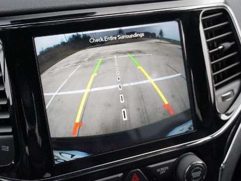 Used 2019 Jeep Grand Cherokee Trailhawk w/ Trailhawk Luxury Group image 16