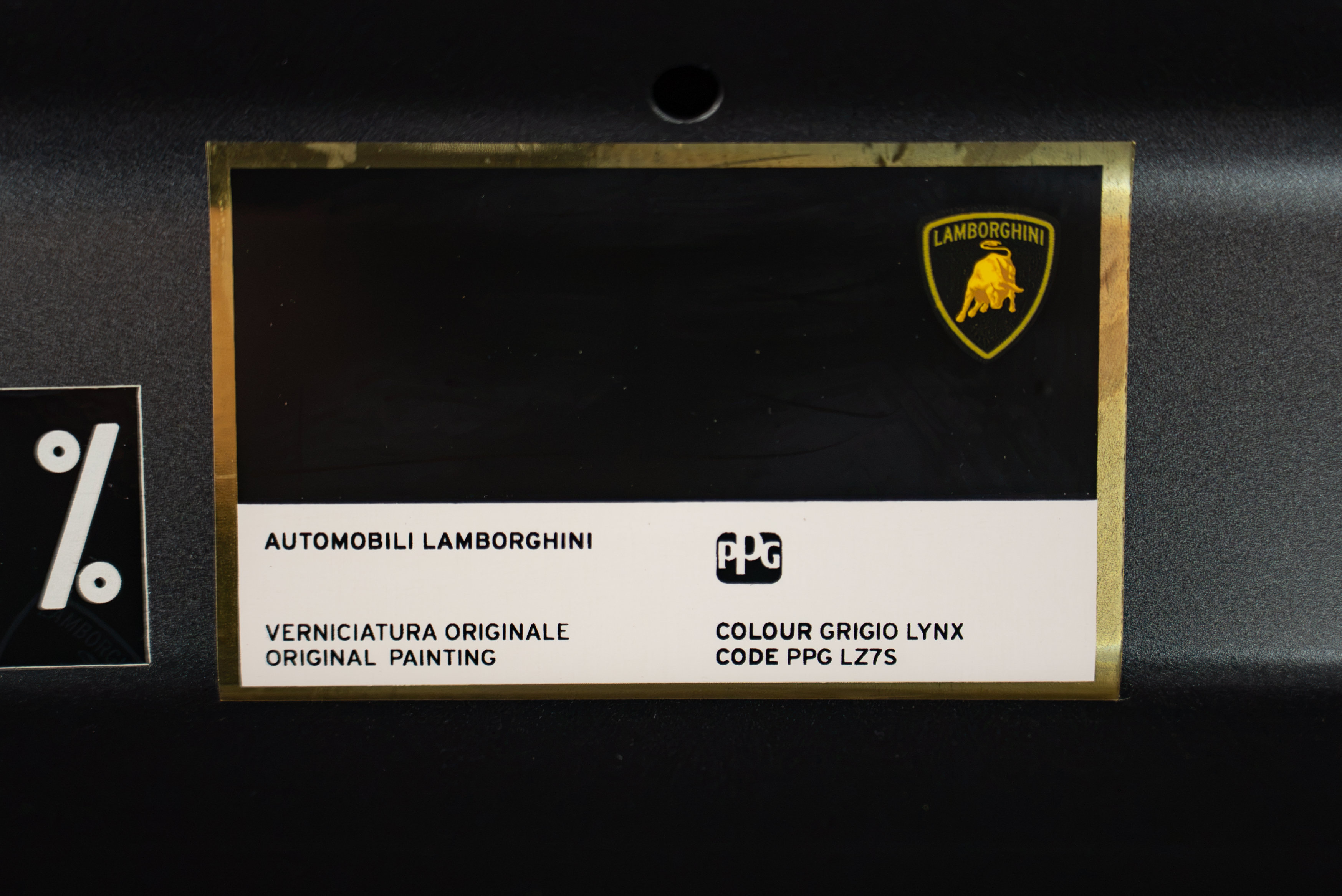 Used 2021 Lamborghini Huracan EVO RWD image 21