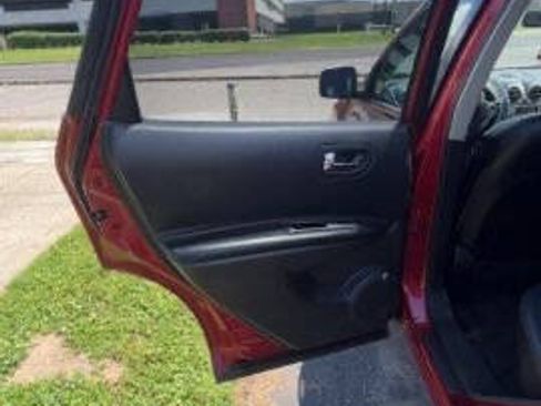 Used 2013 Nissan Rogue SL AWD/4WD image 11