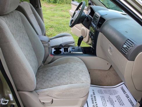 Used 2008 Kia Sorento 2WD image 40
