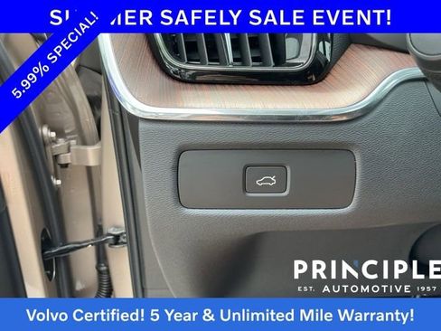 Certified 2023 Volvo XC60 B5 Plus w/ Protection Package Premier FWD image 26