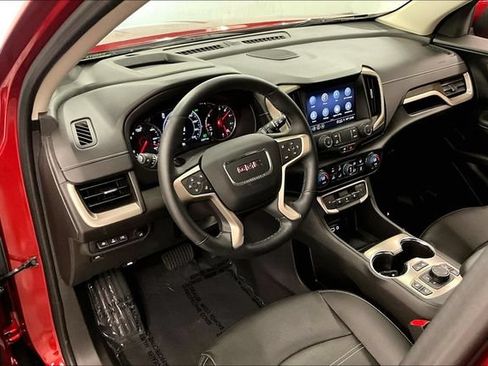 Used 2024 GMC Terrain Denali w/ Denali Premium Package AWD/4WD image 16