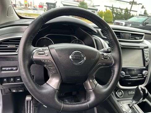 Used 2021 Nissan Murano SL w/ SL Moonroof Package image 12