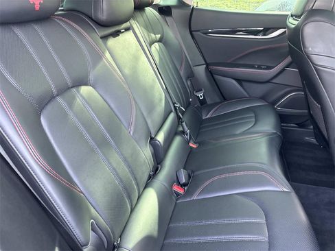Used 2018 Maserati Levante S GranSport image 25
