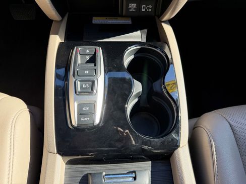 Used 2022 Honda Pilot Elite image 46