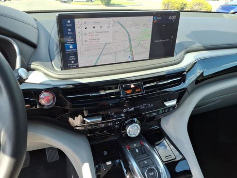 Certified 2025 Acura MDX SH-AWD w/ Technology Package image 11