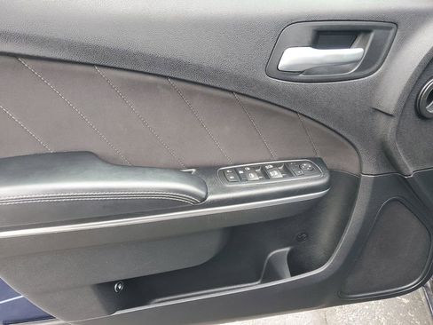 Used 2015 Dodge Charger SXT RWD image 24