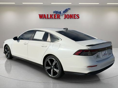 Used 2024 Honda Accord Sport image 5