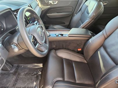 Used 2023 Volvo XC60 B5 Ultimate w/ Climate Package