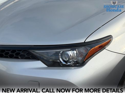 Used 2017 Toyota Corolla iM image 13