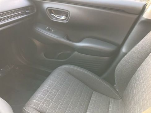 Used 2025 Honda HR-V LX image 20