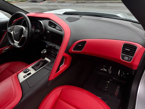 Used 2016 Chevrolet Corvette Z06 w/ 3LZ Preferred Equipment Group image 35