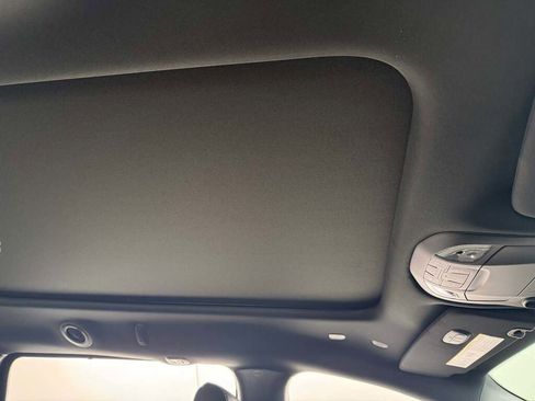 New 2026 Chrysler Pacifica Limited w/ S Appearance Package image 29