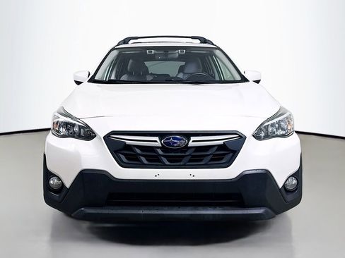 Used 2021 Subaru Crosstrek 2.0i Premium image 2