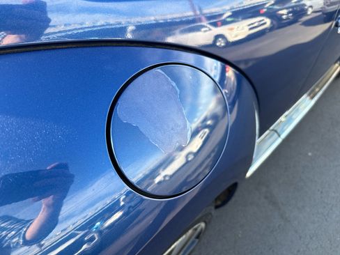 Used 2012 Volkswagen Beetle 2.0T image 4