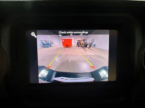 Used 2020 Jeep Gladiator Sport w/ Technology Group AWD/4WD image 20