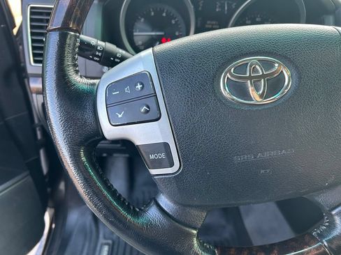 Used 2013 Toyota Land Cruiser AWD/4WD image 21