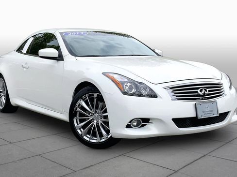 Used 2013 INFINITI G37 Convertible w/ Premium Pkg RWD image 3