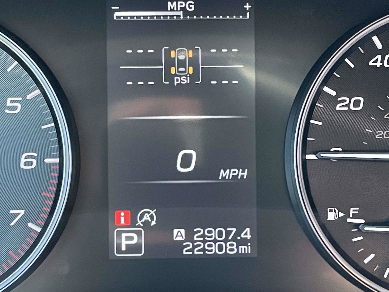 Used 2024 Subaru Outback Premium AWD/4WD image 22