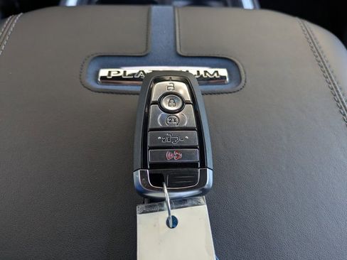 Certified 2025 Ford F350 Platinum image 32