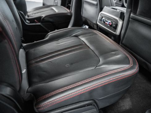 Used 2022 Ford Expedition Max Limited image 41