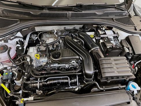 Used 2025 Volkswagen Jetta S image 33