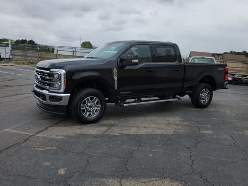 Used 2025 Ford F250 Lariat AWD/4WD image 4