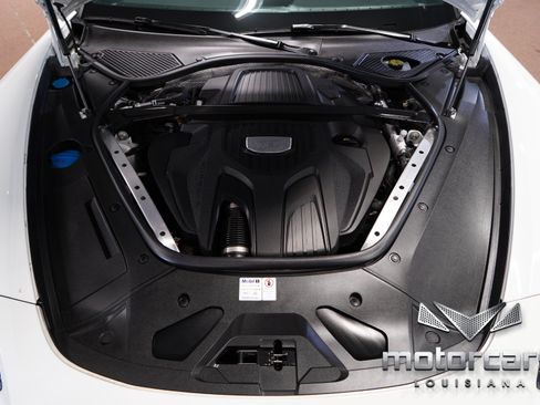 Used 2019 Porsche Panamera 4 AWD/4WD image 23