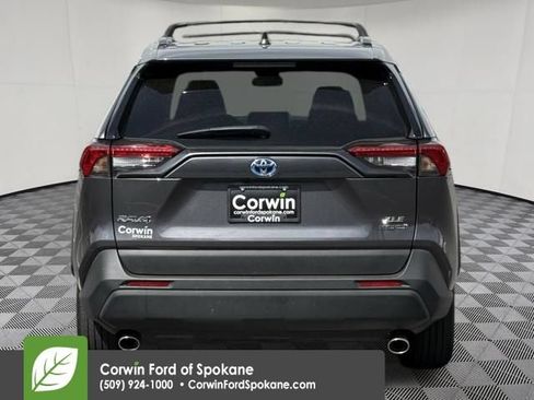 Used 2024 Toyota RAV4 XLE AWD/4WD image 15