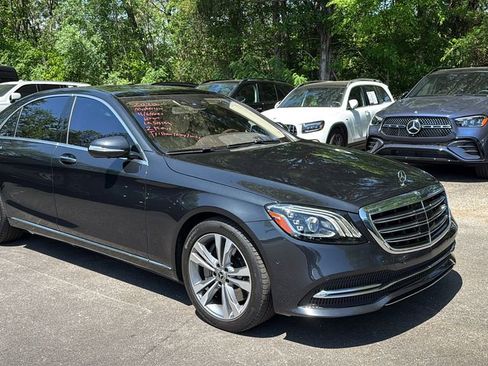 Used 2020 Mercedes-Benz S 560 4MATIC Sedan image 2