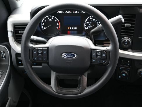 Used 2023 Ford F250 XL w/ STX Appearance Package AWD/4WD image 15