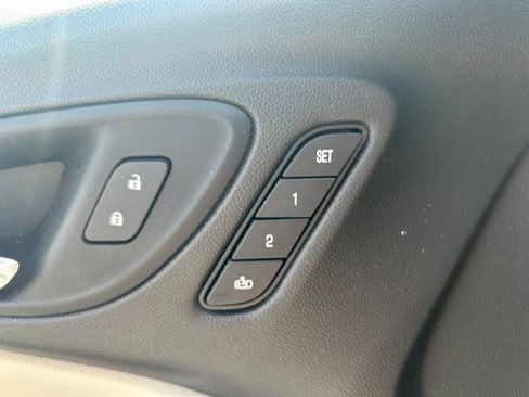 Used 2021 Buick Encore GX Essence w/ Experience Buick Package AWD/4WD image 12
