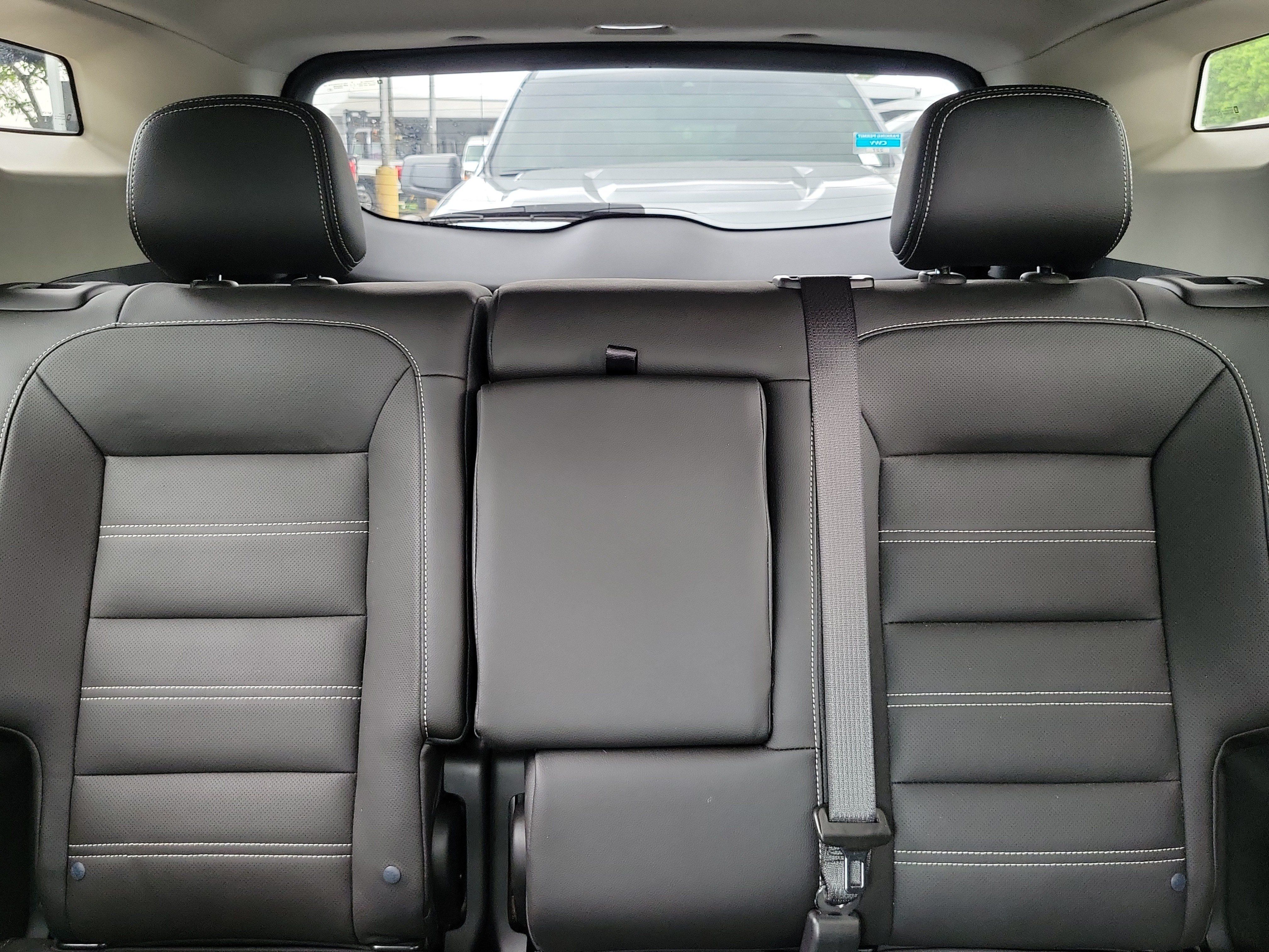 Used 2024 GMC Terrain Denali w/ Denali Premium Package AWD/4WD image 17