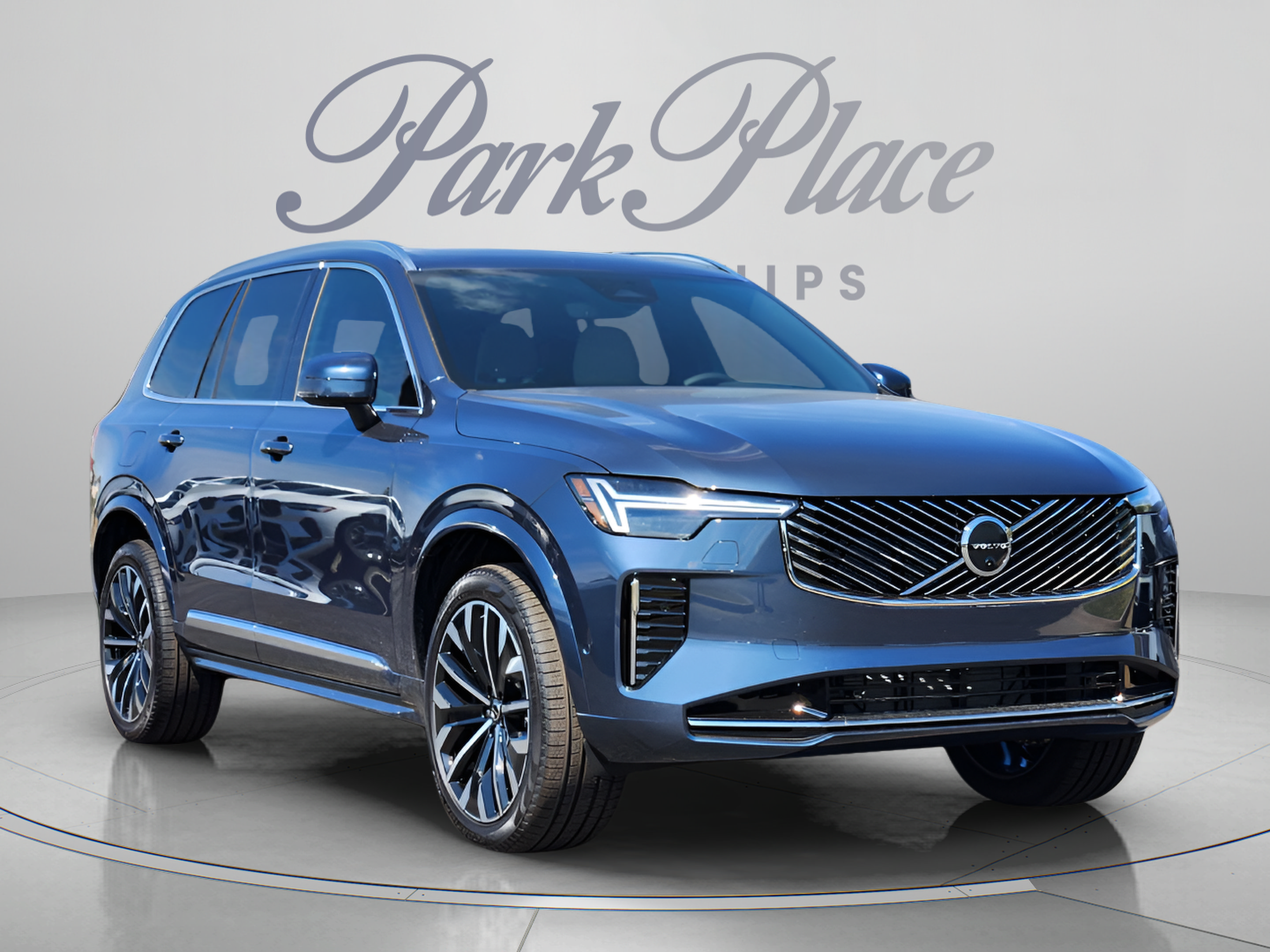 Used 2026 Volvo XC90 B6 Plus w/ Protection Package Premier AWD/4WD image 8