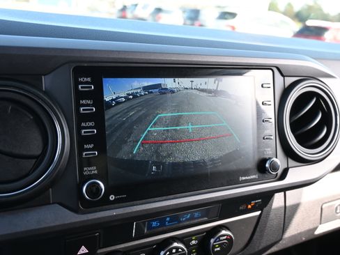 Used 2023 Toyota Tacoma TRD Off-Road image 27