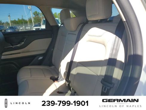 New 2026 Lincoln Corsair Premiere image 19