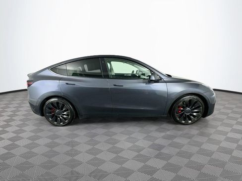 Used 2022 Tesla Model Y Performance AWD/4WD image 11