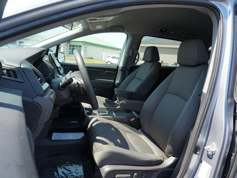 Used 2024 Honda Odyssey EX image 12