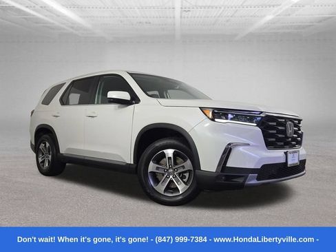 Certified 2025 Honda Pilot EX-L image 1