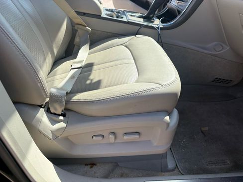 Used 2015 Lincoln MKX FWD image 34
