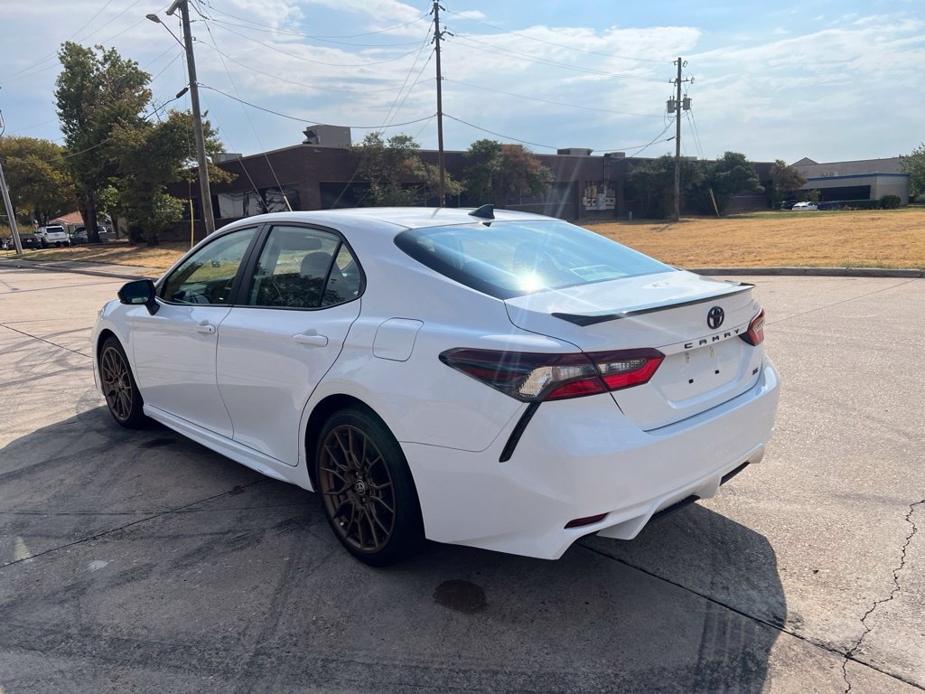 Used 2023 Toyota Camry SE w/ Convenience Package FWD image 9