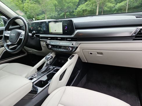 Used 2023 Kia Telluride S FWD image 16