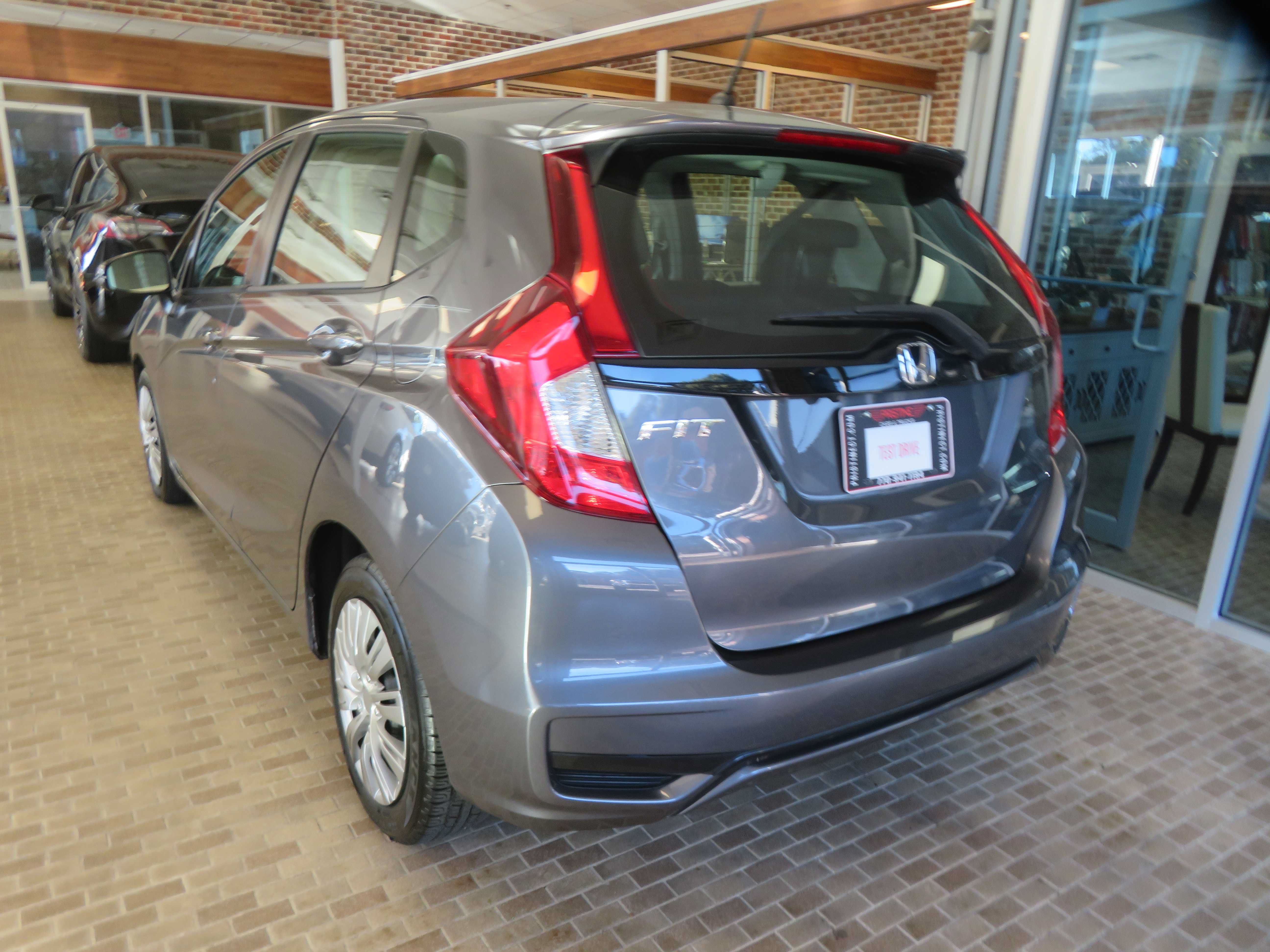 Used 2019 Honda Fit LX image 65