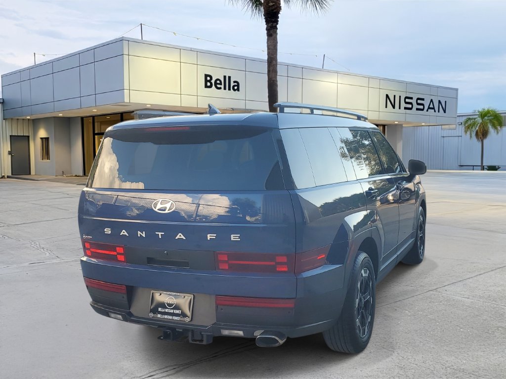 Used 2025 Hyundai Santa Fe SEL FWD image 6